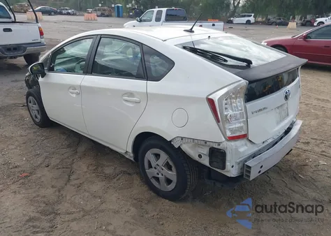 2010 Toyota Prius Iii z USA, uszkodzony, nr VIN JTDKN3DU8A5147079